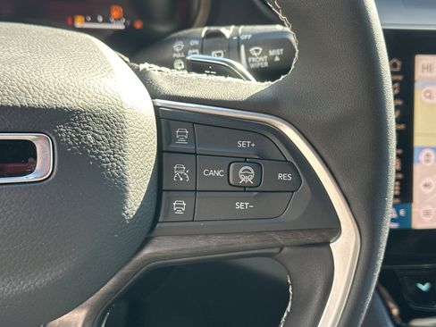 New 2026 Jeep Grand Cherokee Limited Reserve image 11