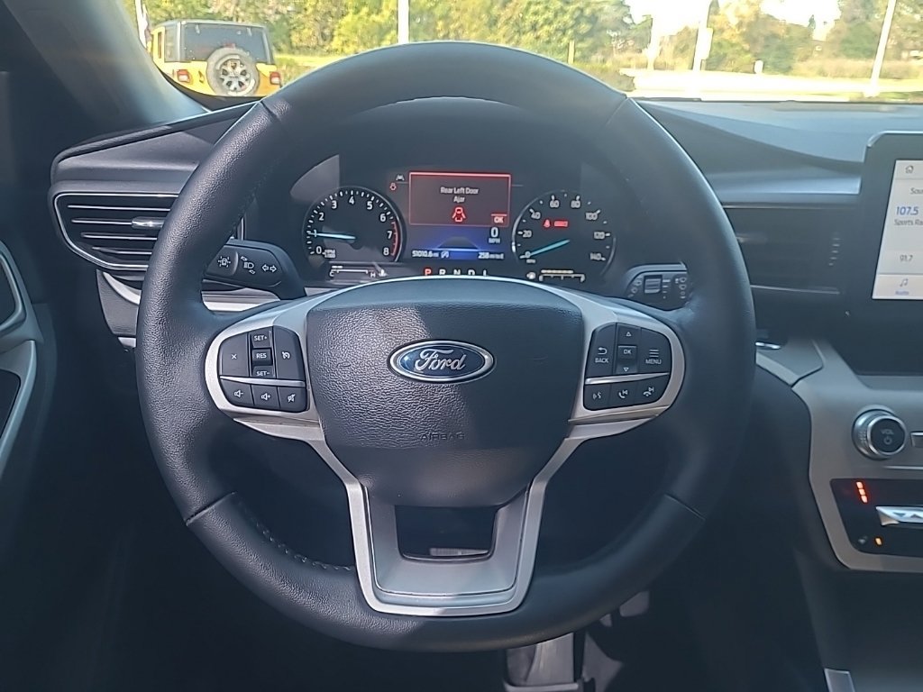 Used 2023 Ford Explorer XLT w/ Equipment Group 202A AWD/4WD image 15