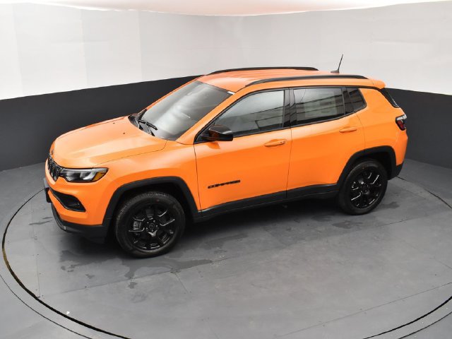New 2026 Jeep Compass Latitude AWD/4WD image 15