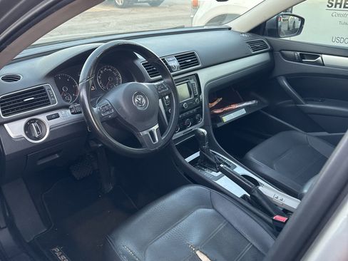 Used 2013 Volkswagen Passat TDI SE image 5