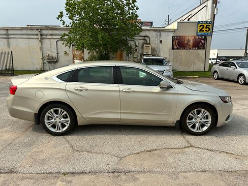 Used 2015 Chevrolet Impala LT FWD image 10