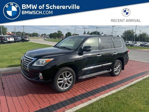 Used 2013 Lexus LX 570 4WD w/ Luxury Pkg image 1