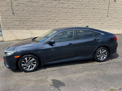 Used 2017 Honda Civic EX image 8