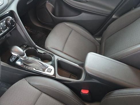 Used 2023 Buick Encore GX Preferred w/ Cold Weather Comfort Package image 28