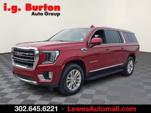 Used 2022 GMC Yukon XL SLT w/ SLT Luxury Package AWD/4WD image 3