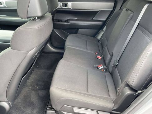 Certified 2025 Hyundai Santa Fe SE FWD image 10