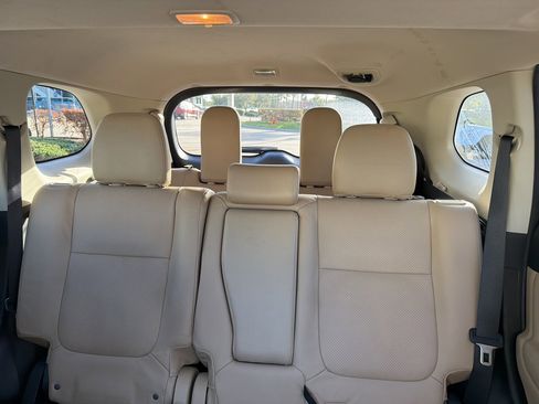 Used 2018 Mitsubishi Outlander SEL image 12