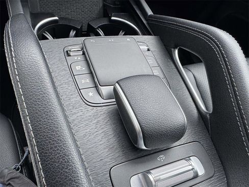 Used 2022 Mercedes-Benz GLS 450 4MATIC image 16