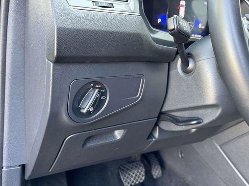 Used 2024 Volkswagen Tiguan S FWD image 9