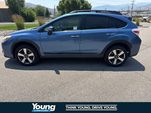 Used 2016 Subaru Crosstrek Touring AWD/4WD image 3