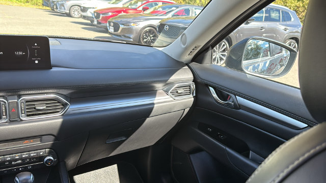 Used 2025 MAZDA CX-5 AWD 2.5 S w/ Preferred Package image 23