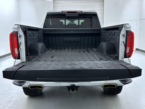 Used 2021 GMC Sierra 1500 SLT w/ SLT Premium Plus Package AWD/4WD image 22