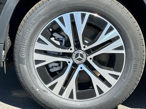 Used 2025 Mercedes-Benz GLA 250 image 31