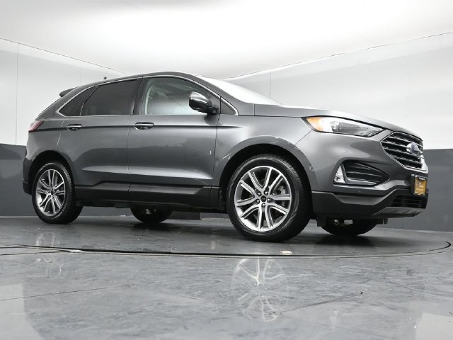 Certified 2024 Ford Edge Titanium AWD/4WD image 36