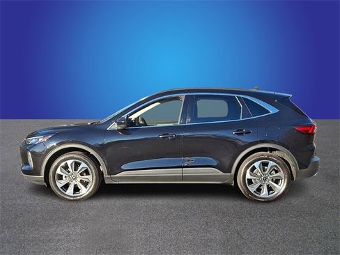 Used 2024 Ford Escape Platinum image 7