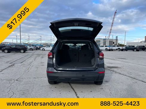 Used 2022 Chevrolet Equinox LS image 4