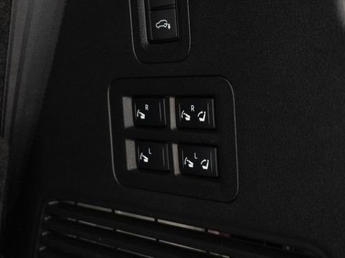 Used 2025 INFINITI QX80 Sensory AWD/4WD image 18