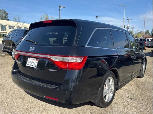 Used 2011 Honda Odyssey Touring image 8