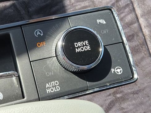 Used 2021 Lincoln Navigator Reserve w/ Luxury Package image 11