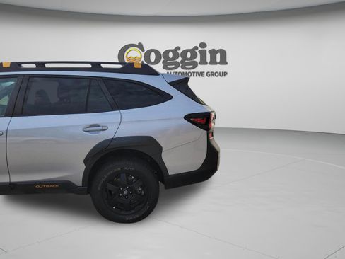 Used 2023 Subaru Outback Wilderness AWD/4WD image 33