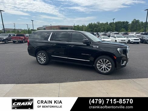 Used 2022 GMC Yukon XL Denali w/ Max Trailering Package AWD/4WD image 7