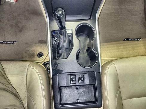 Used 2015 Toyota Camry XLE image 20