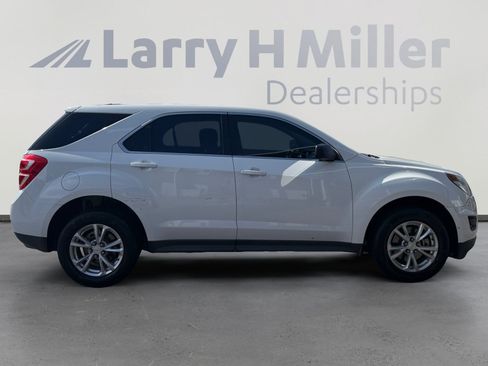 Used 2017 Chevrolet Equinox LS AWD/4WD image 6