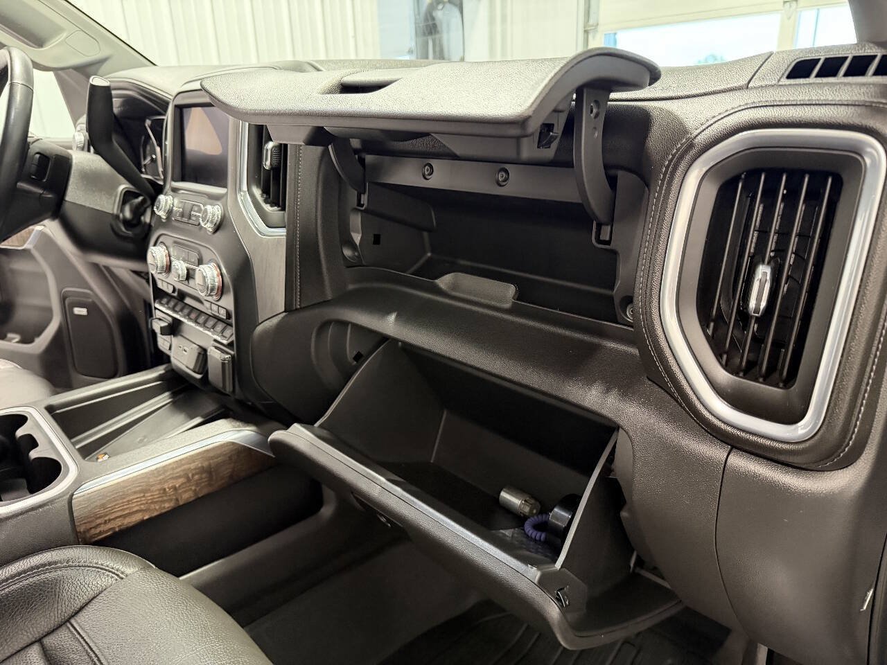 Used 2020 GMC Sierra 1500 Denali w/ Denali Ultimate Package AWD/4WD image 33