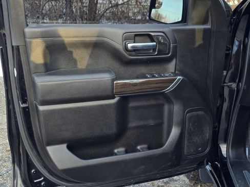 Used 2020 Chevrolet Silverado 1500 LT w/ Convenience Package image 10