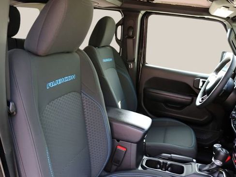 Used 2025 Jeep Wrangler Unlimited Rubicon 4xe w/ Convenience Group image 19