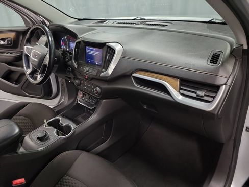 Used 2020 GMC Terrain SLE FWD image 31