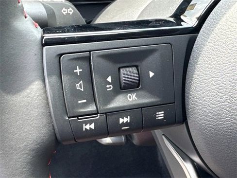 New 2025 Nissan Kicks SR image 24