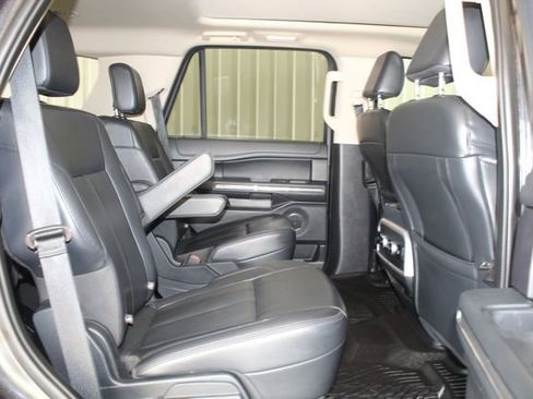 Used 2024 Ford Expedition XLT RWD image 21