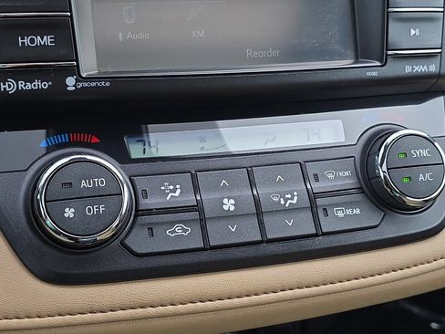 Used 2017 Toyota RAV4 XLE w/ Plus Special Value Package AWD/4WD image 17