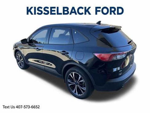 Certified 2022 Ford Escape SE w/ SE Sport Appearance Package image 5