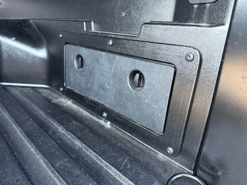 Used 2021 Toyota Tacoma SR5 AWD/4WD image 6