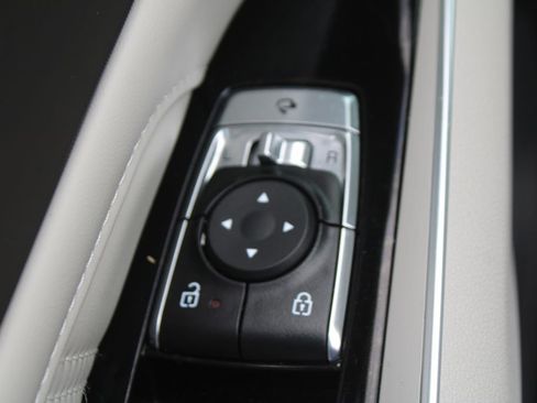 Used 2024 Kia Sorento SX FWD image 22