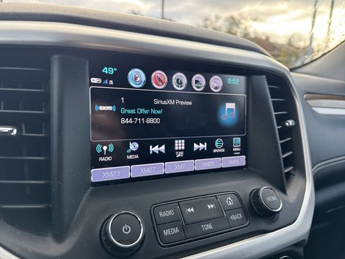 Used 2018 GMC Acadia SLE w/ LPO, Floor Liner Package image 18