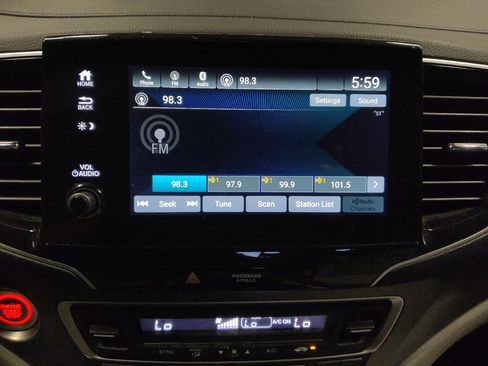 Used 2020 Honda Pilot EX image 25