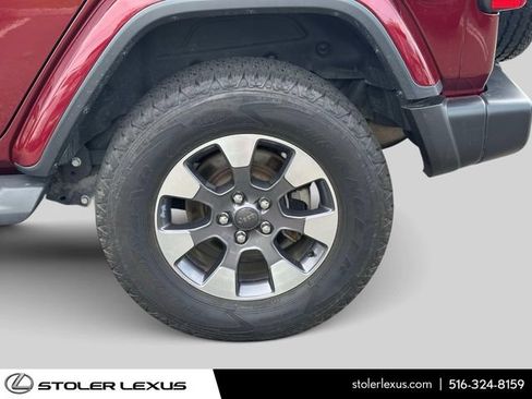 Used 2021 Jeep Wrangler Unlimited Sahara AWD/4WD image 13