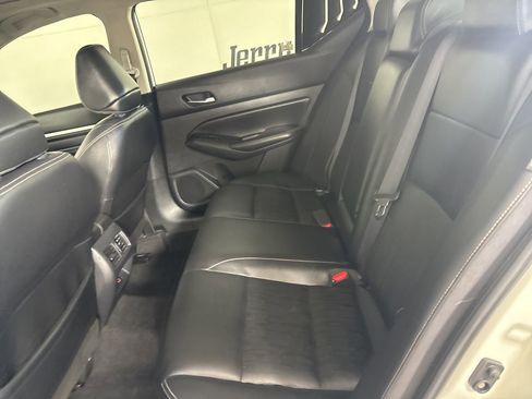 Used 2019 Nissan Altima 2.5 Platinum image 23