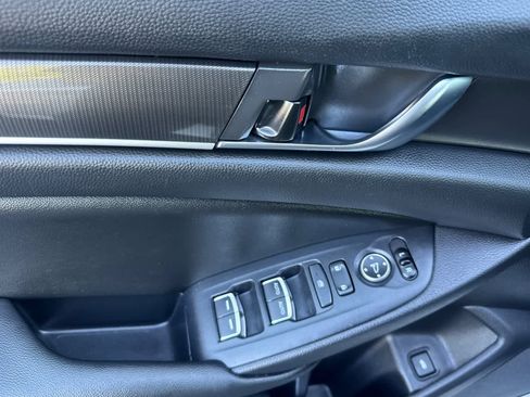 Used 2020 Honda Accord Sport image 12