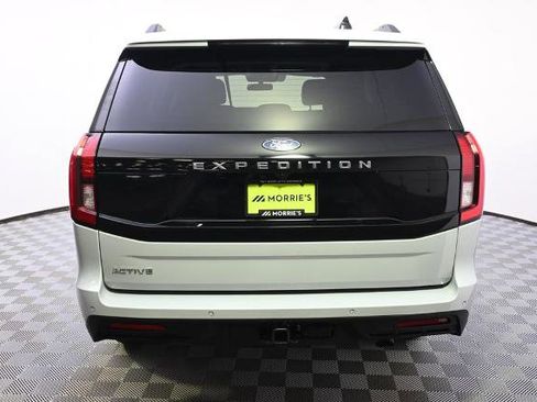 Certified 2025 Ford Expedition Active AWD/4WD image 5