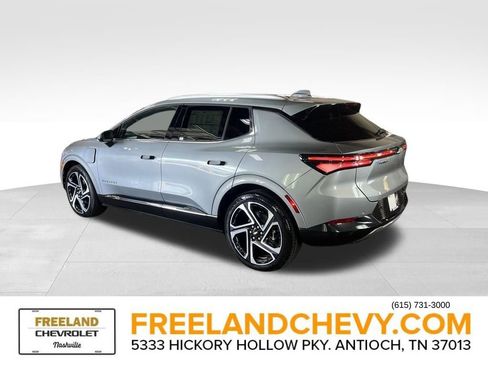 New 2025 Chevrolet Equinox EV LT w/ Convenience Package II image 4