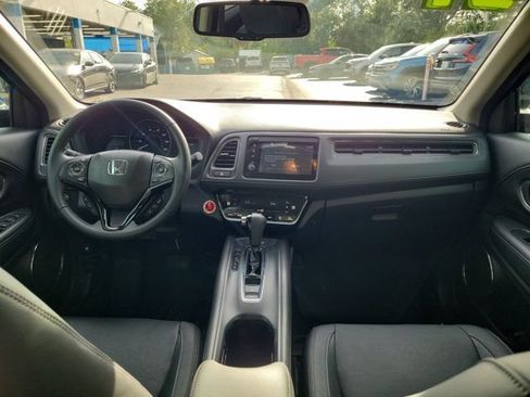 Certified 2021 Honda HR-V EX-L image 2