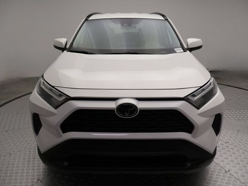 Certified 2025 Toyota RAV4 XLE FWD image 5