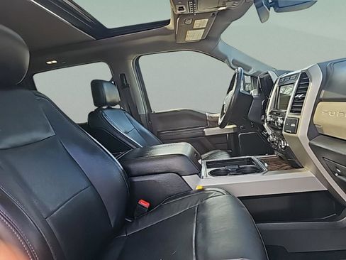 Used 2019 Ford F250 Lariat w/ Lariat Ultimate Package image 22