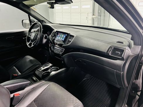 Used 2020 Honda Passport Touring image 36