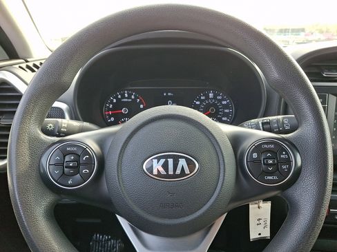Used 2021 Kia Soul LX FWD image 18
