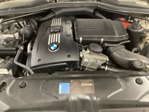Used 2010 BMW 535i xDrive Sedan AWD/4WD image 16
